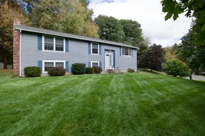 4 Timber Valley Dr 1