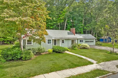 38 E Quinobequin Rd