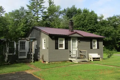 412 Sylvester Road 1