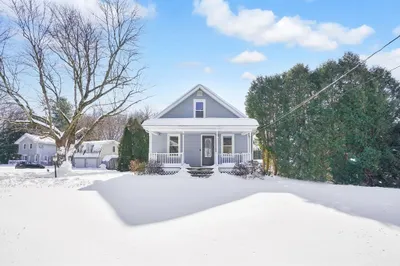 62 Cooley Ave