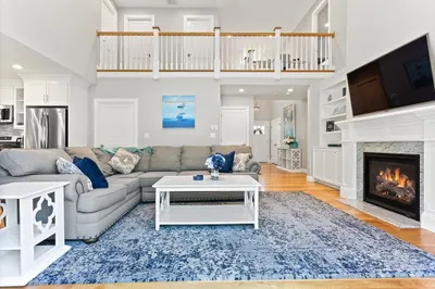 65 Saint Marks Rd 1
