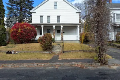 35 Pleasant St 1