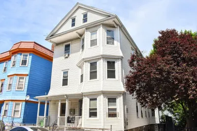 56 Forbes St #2a