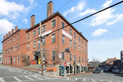 1 Washington Street 1