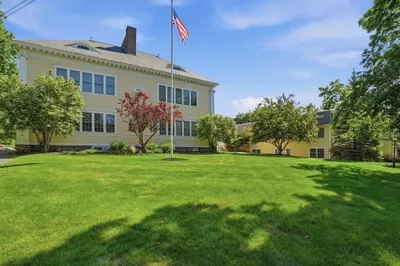 48 Phillips Road #17 1