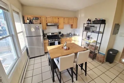 14 Chelsea St #1