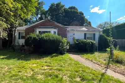 59 Farnum Rd 1