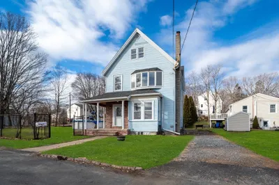24 East Dexter Ave