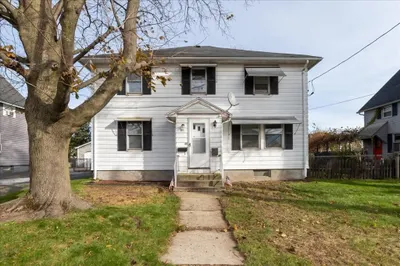 24 Elm St 1
