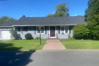 33 Brook St