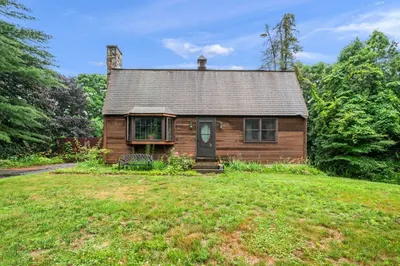 17 George Loomis Rd