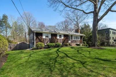 219 Rose Terrace