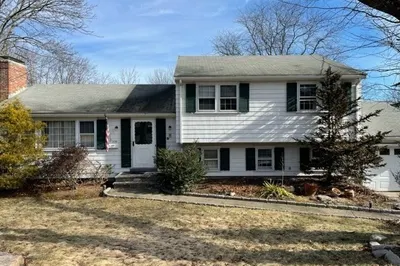 236 Hunting Road 1