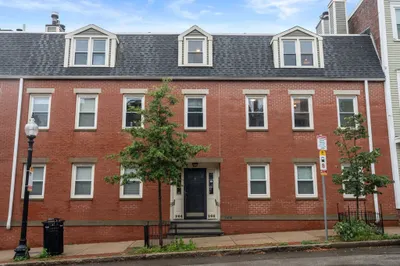 268 Bunker Hill St #5