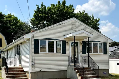 70 Craddock Ave