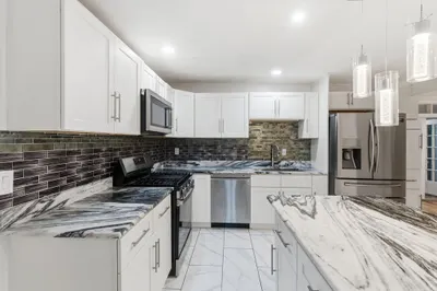 16 Floyd St #1