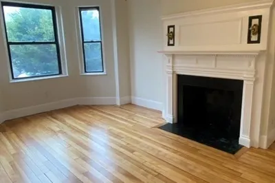 10 Glenville Ave #2 1