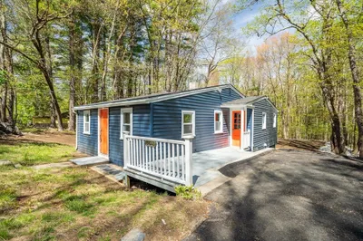 502 Brockelman Rd 1