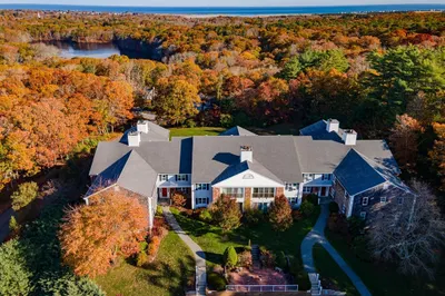 7 Hilltop Dr