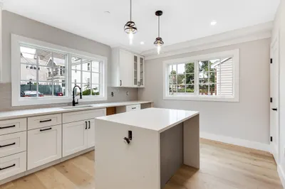 8 Crystal Street #2 1