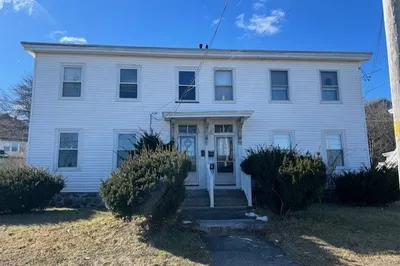 100-102 Railroad Street