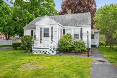 58 Riverdale St 1