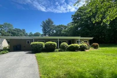 172 Brigham Hill Rd