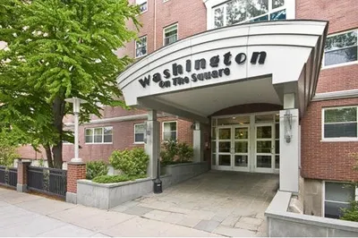 1600 Beacon St #906