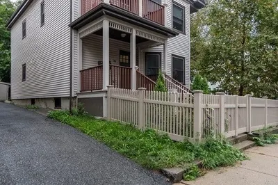 40 Grant St #1
