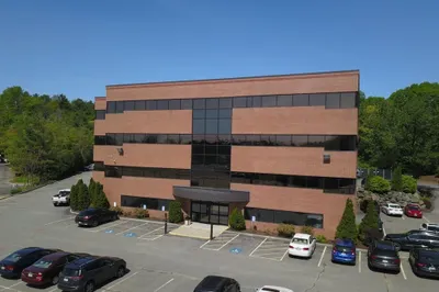 220 Bear Hill Rd 1