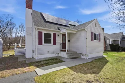 153 Elm St 1