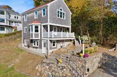 30 Douglas Ave Ext 1