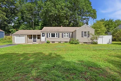 42 N Brook Rd 1