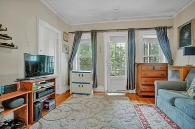 10 Radcliffe Rd #1 1