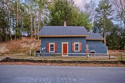 44 Moss Brook Rd 1
