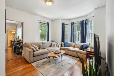 67 Concord Ave #2