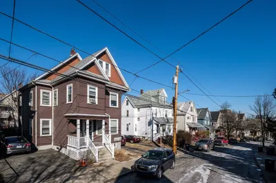 128 Walnut Street #3