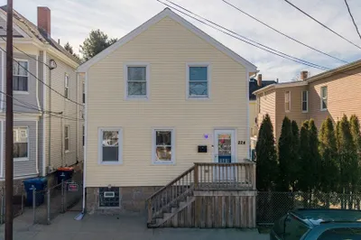 224 Smith St 1