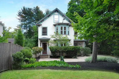 11 Bedford Ct 1