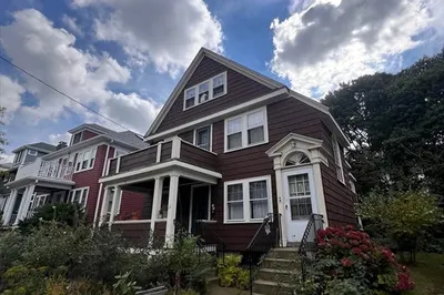26 Castleton St #1