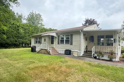 17 Puritan Road 1