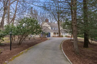 21 Highland Circle 1