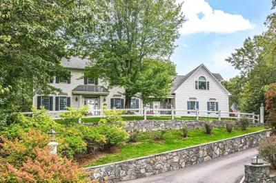 14 Walden Ct