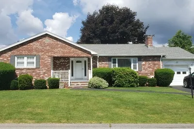 38 Elmont Rd