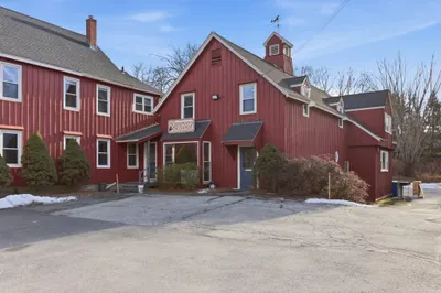 294 Great Rd #rear 1