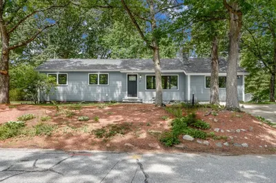 17 Kensington Dr 1