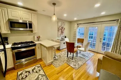 17r Clark St #4