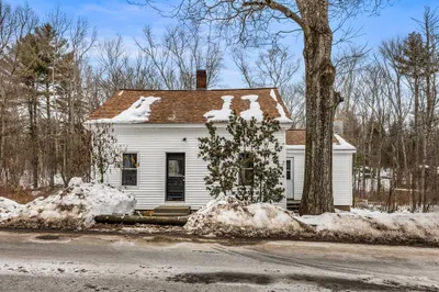597 Mendon Rd