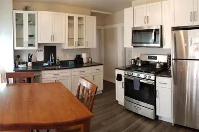 18 Valentine St #2