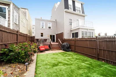 32 Covington St #SF